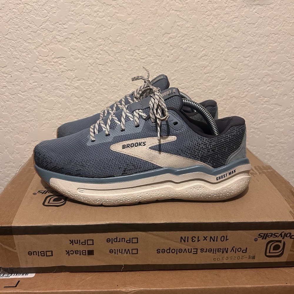 Brooks Ghost Max 2 Citadel Coconut Biscuit Womens Size 9.5 B Width Running Shoes